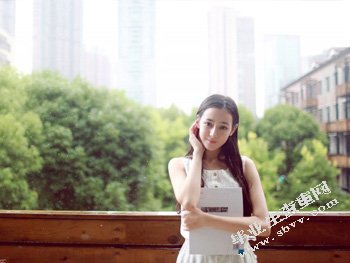 毕业生美女图