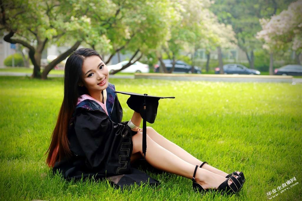 女大学生