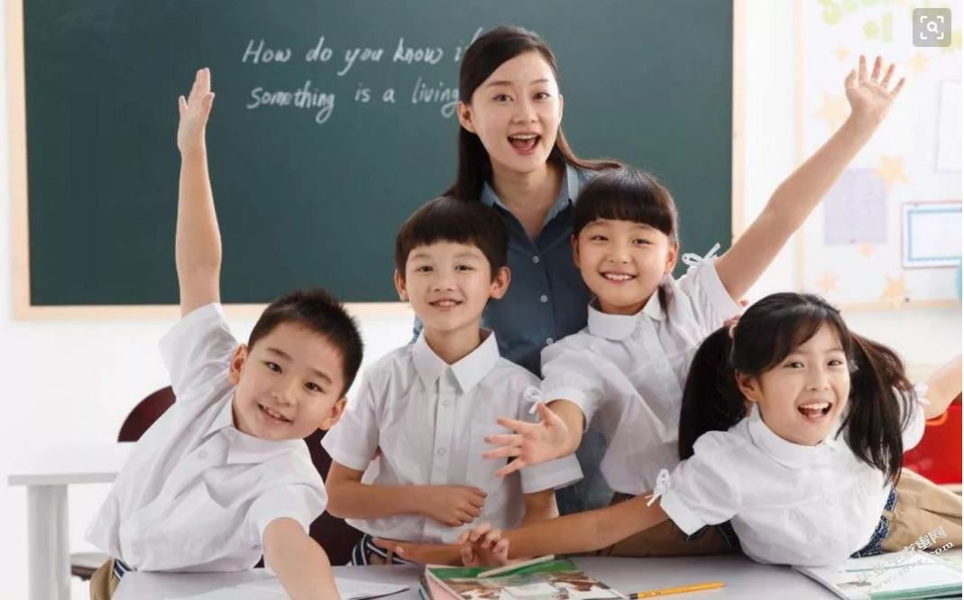 试论小学教育教学中的师生关系