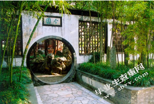 四季之韵——南京某私家别墅庭院设计