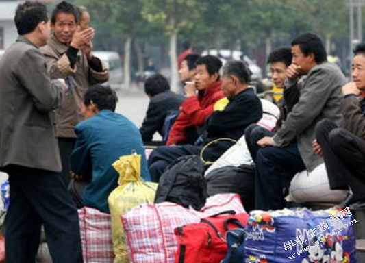 中外治理就业政策的对比 ——当代中国农民的就业为视角