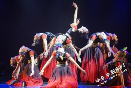谈山西地区舞蹈文化左权小花戏的艺术性