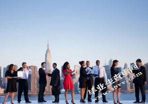 基于马基雅维利的“政治无道德”看政治与道德的并存性