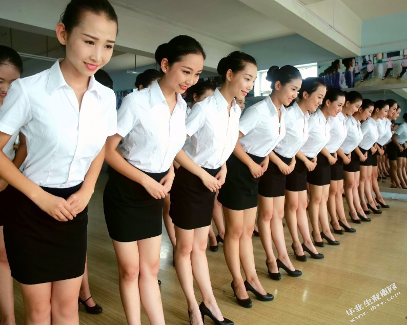 如何培养空乘服务人员的亲和力