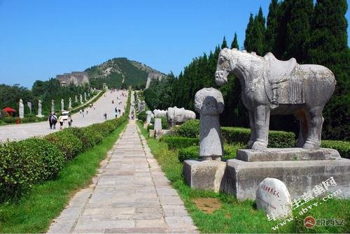 关中帝陵旅游资源分布规律及其成因研究