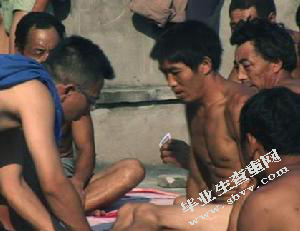 浅析导演对纪录片拍摄的主观干预