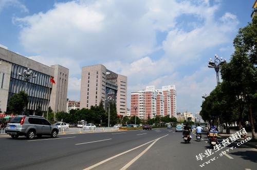  浅析昆明市城镇住宅房的市场细分对策