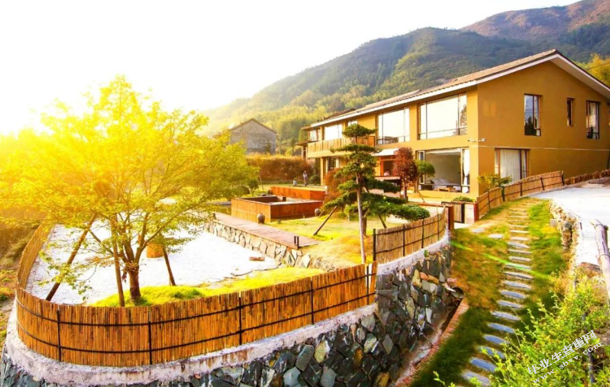 基于民俗文化的乡村民宿旅游开发研究以凤娃古寨民宿旅游区为例