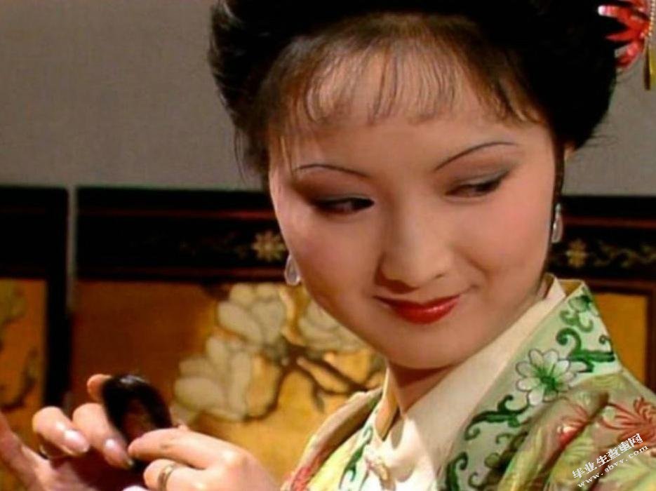 《红楼梦》中平儿的处事方式折射出的秘书品质