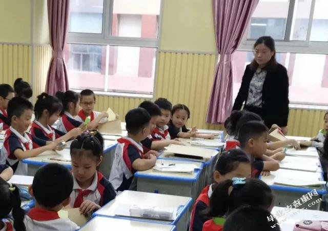 小学数学课堂理答问题及对策研究 ——以M小学中年级为例