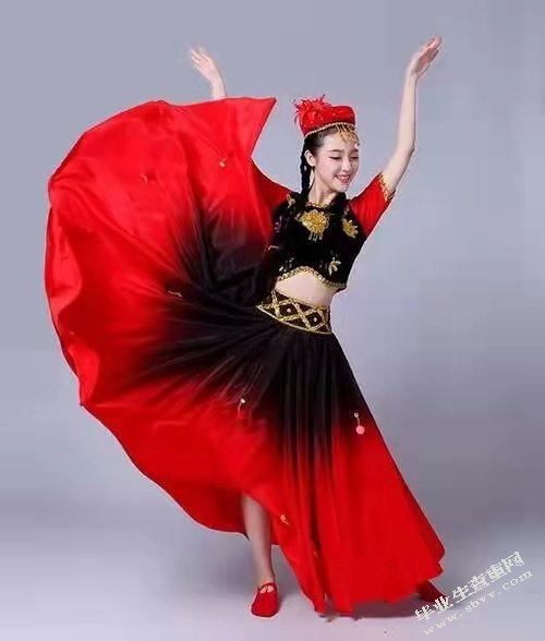 浅谈维族舞蹈的风格 ——以《掀起你的盖头来》为例