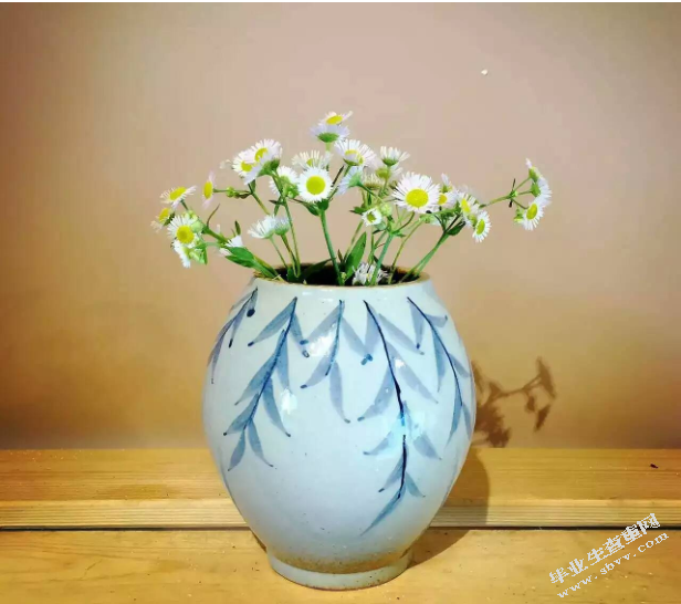 论新装饰风格在陶瓷产品中的应用